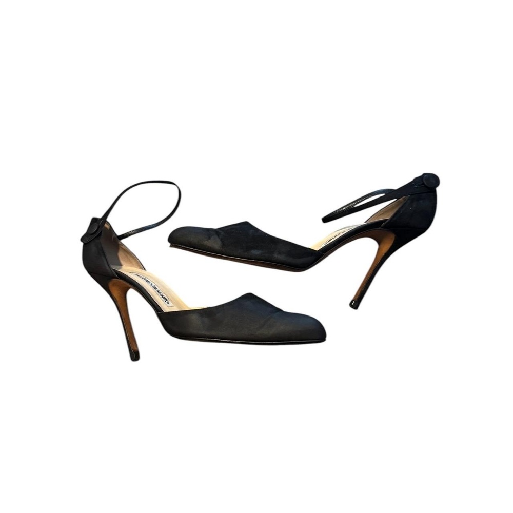 Manolo Blahnik Black Leather Strap Heels Closed Toe Italy 39